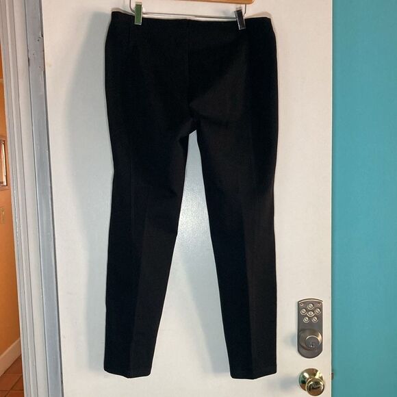 Eileen Fisher Black Size M  Lower Rise Legging Pants Rayon Stretch Pull On - Picture 4 of 11